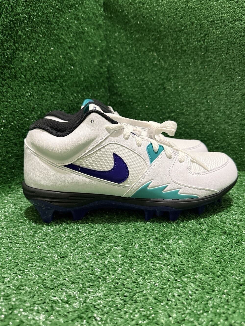 Jordan Stadium 90 Low TD White Grape Football Cleats Men's Size 9 HQ0210-105